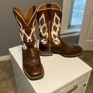 Men’s Ariat boots size 9EE